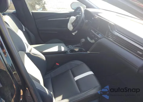 2025 Toyota Camry Se z USA, uszkodzony, nr VIN 4T1DAACKXSU149797